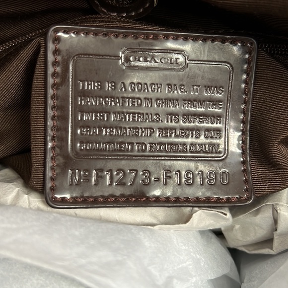Authentic Coach Shoulder Bag and Matching Wallet - Picture 8 of 9